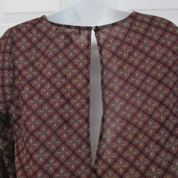 FOREVER 21 Long Sleeve Burgundy Romper (M) - Picture 4 of 7